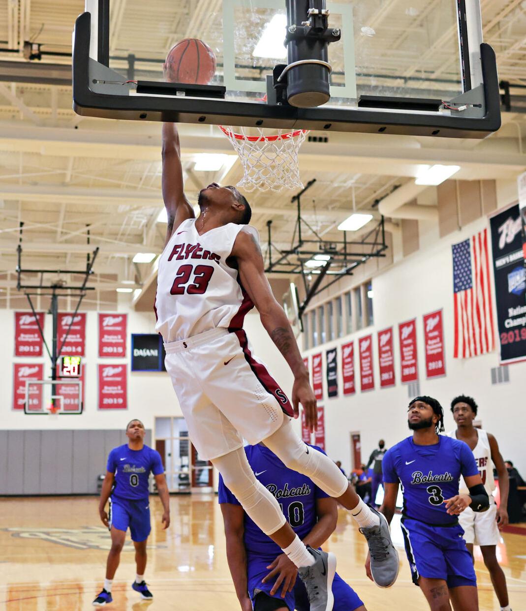 SCC vs Bryant and Stratton basketball.jpeg